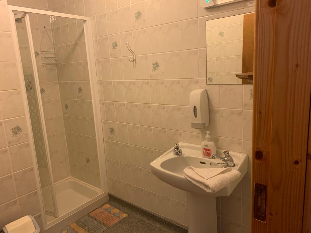 Clare'S Rock Self-Catering Accommodation Carron Екстер'єр фото