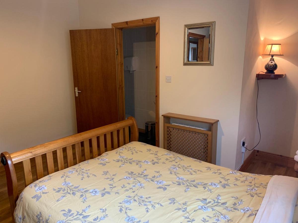 Clare'S Rock Self-Catering Accommodation Carron Екстер'єр фото
