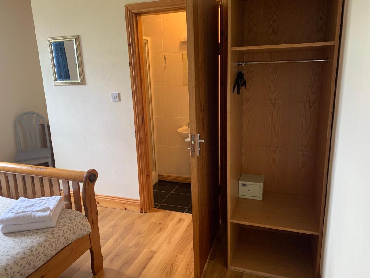 Clare'S Rock Self-Catering Accommodation Carron Екстер'єр фото